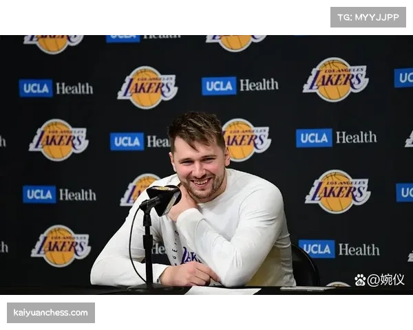 东契奇与爱德华兹对决，艾顿戈贝尔内线争锋，森林狼湖人激战正酣